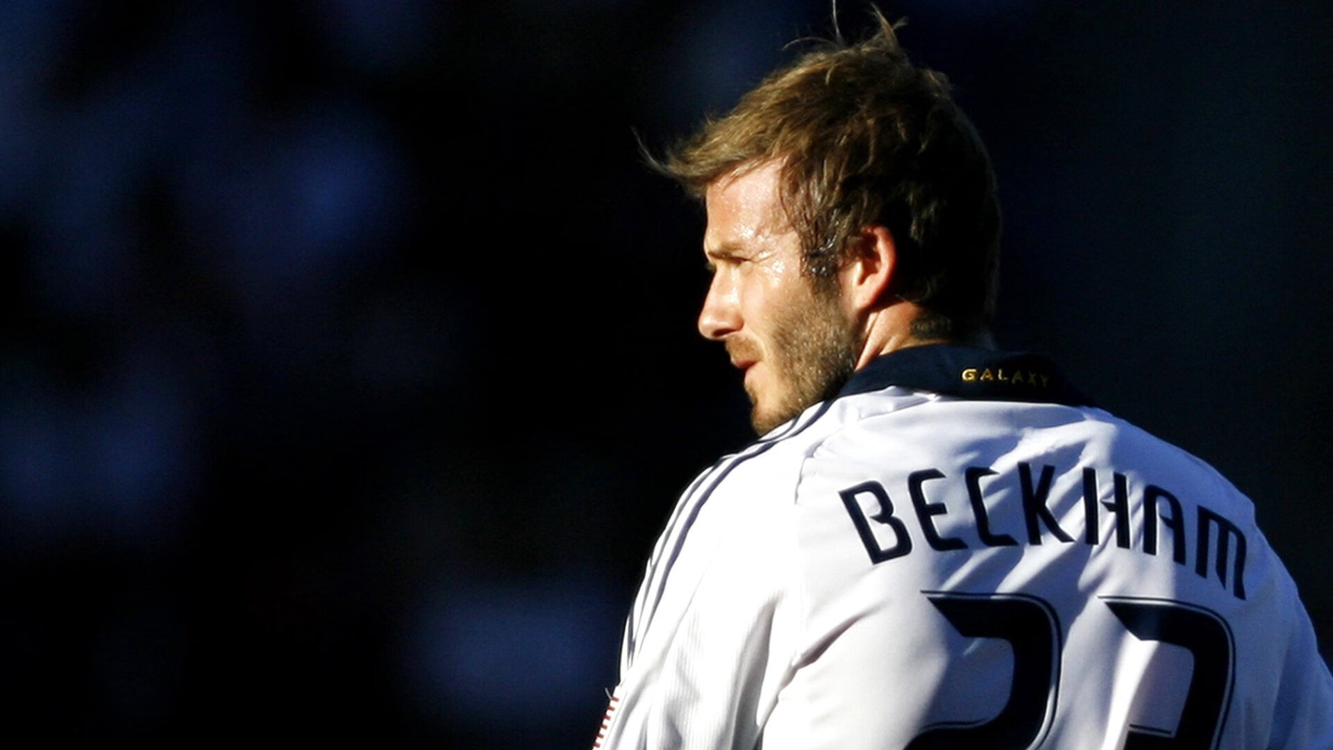 班凯罗关键进球定乾坤，广东队与掘金队跨时空对决的启示